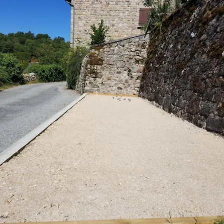Maison Spacieuse A Avec Jardin 70 M²