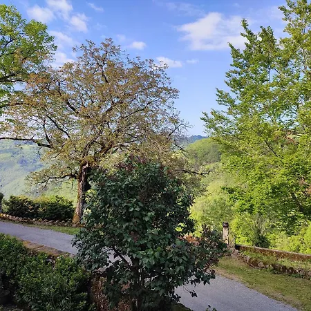 Maison Spacieuse A Avec Jardin 70 M²